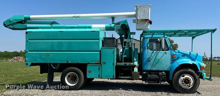 image for item DO5026 1996 International 4700  bucket truck