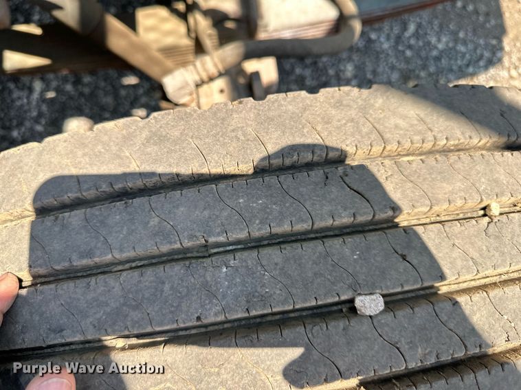 image for item DO5026 1996 International 4700  bucket truck