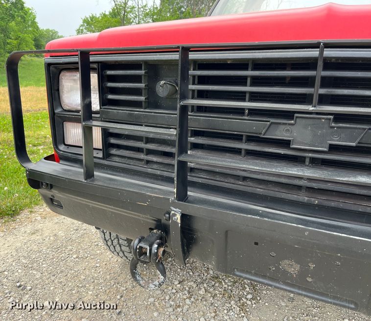 image for item DP0482 1986 Chevrolet D30  pickup truck