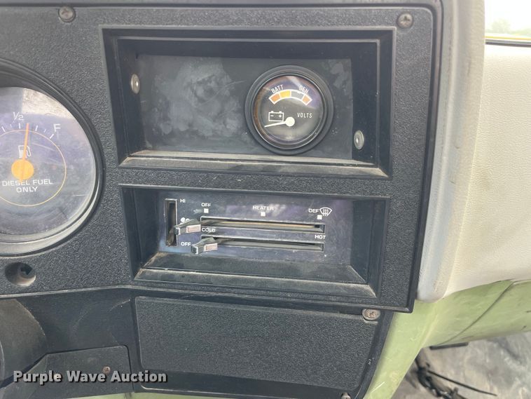 image for item DP0482 1986 Chevrolet D30  pickup truck