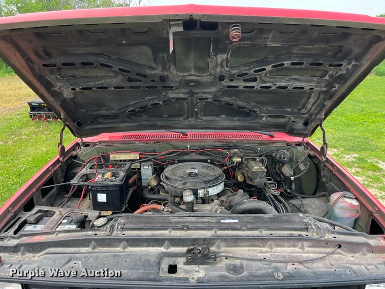 image for item DP0482 1986 Chevrolet D30  pickup truck