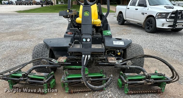 image for item DP3119 John Deere 3235C  reel mower