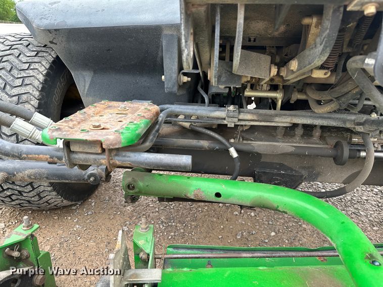 image for item DP3119 John Deere 3235C  reel mower