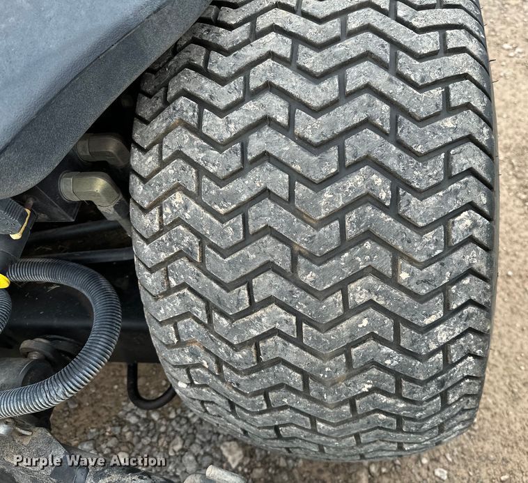 image for item DP3119 John Deere 3235C  reel mower