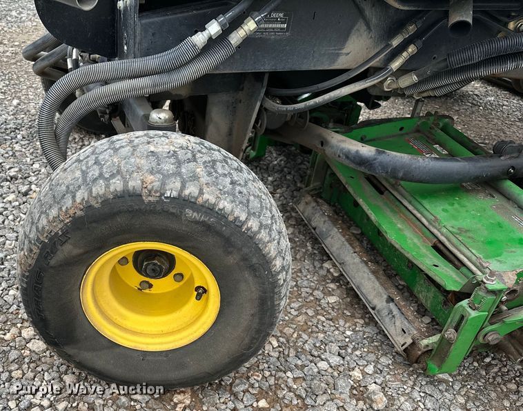 image for item DP3119 John Deere 3235C  reel mower