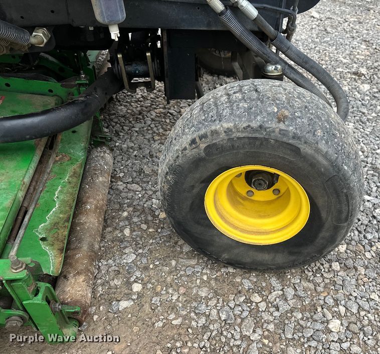 image for item DP3119 John Deere 3235C  reel mower