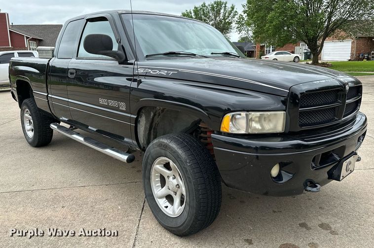 image for item DP3122 2001 Dodge Ram 1500  Quad Cab pickup truck