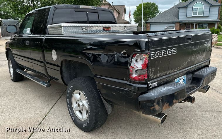 image for item DP3122 2001 Dodge Ram 1500  Quad Cab pickup truck