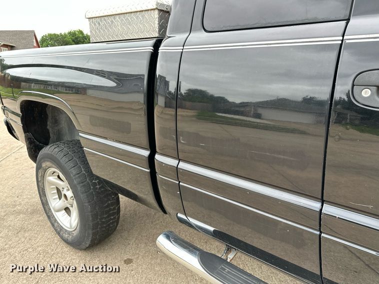 image for item DP3122 2001 Dodge Ram 1500  Quad Cab pickup truck