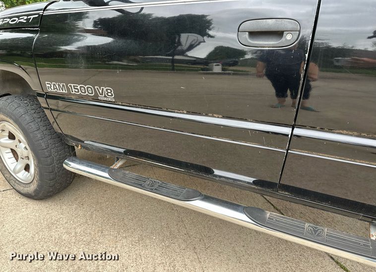 image for item DP3122 2001 Dodge Ram 1500  Quad Cab pickup truck