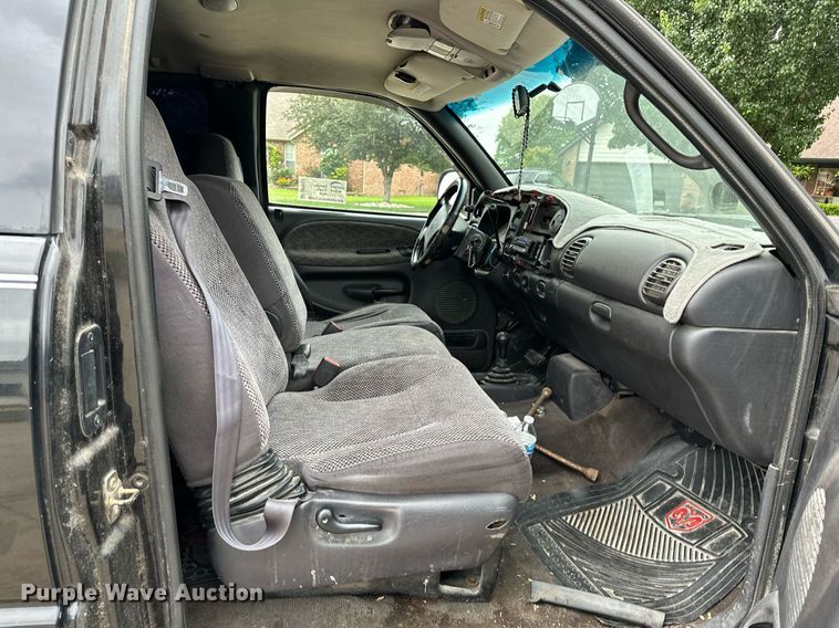 image for item DP3122 2001 Dodge Ram 1500  Quad Cab pickup truck