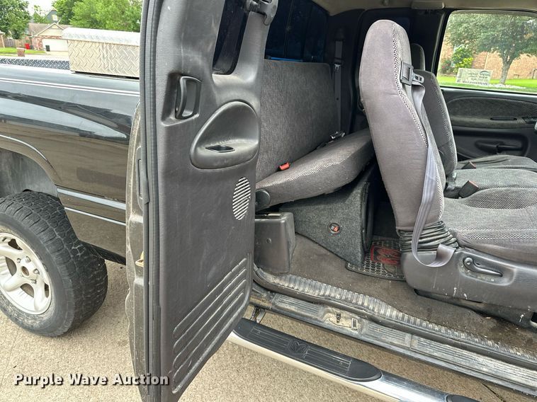 image for item DP3122 2001 Dodge Ram 1500  Quad Cab pickup truck