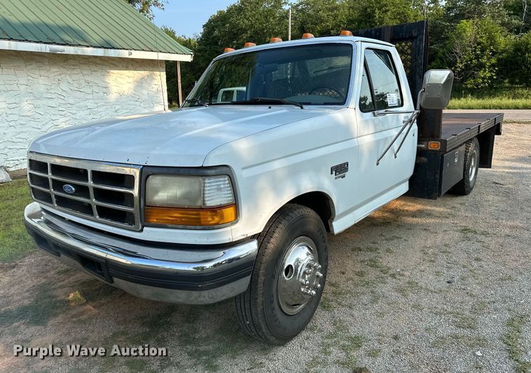 image for item DP3158 1997 Ford F350  flatbed pickup truck