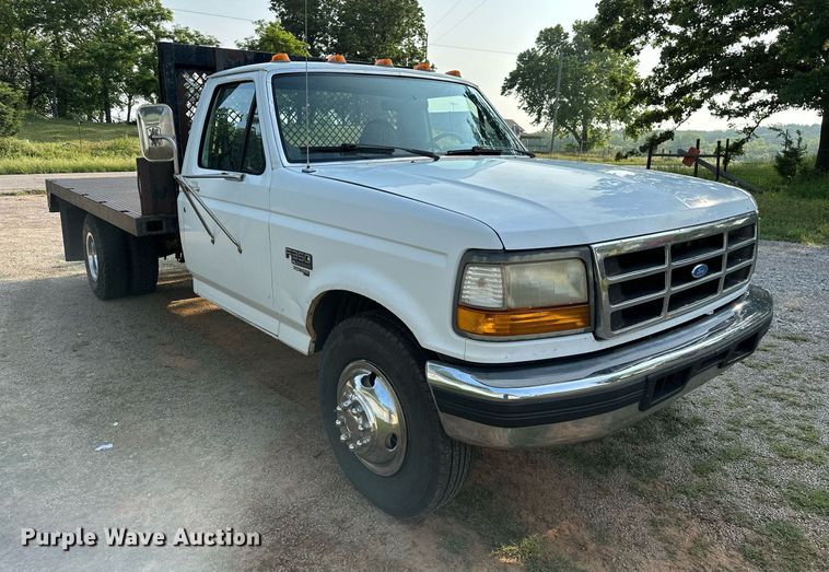 image for item DP3158 1997 Ford F350  flatbed pickup truck