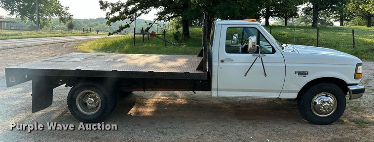 image for item DP3158 1997 Ford F350  flatbed pickup truck