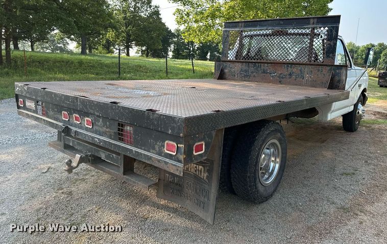 image for item DP3158 1997 Ford F350  flatbed pickup truck