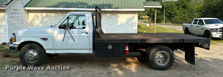 image for item DP3158 1997 Ford F350  flatbed pickup truck