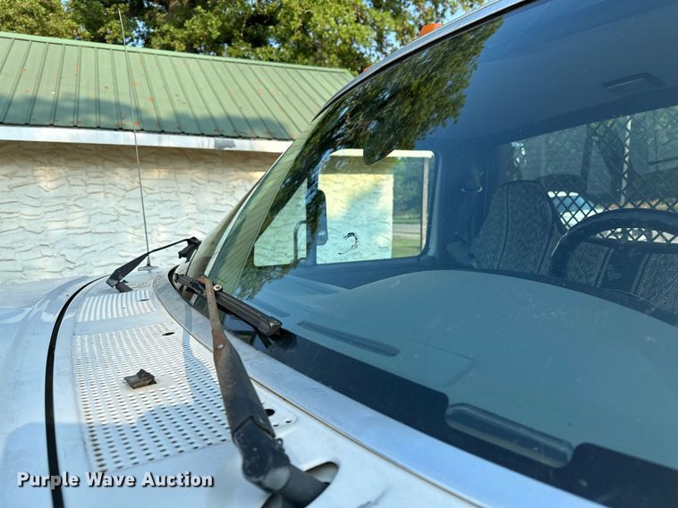 image for item DP3158 1997 Ford F350  flatbed pickup truck