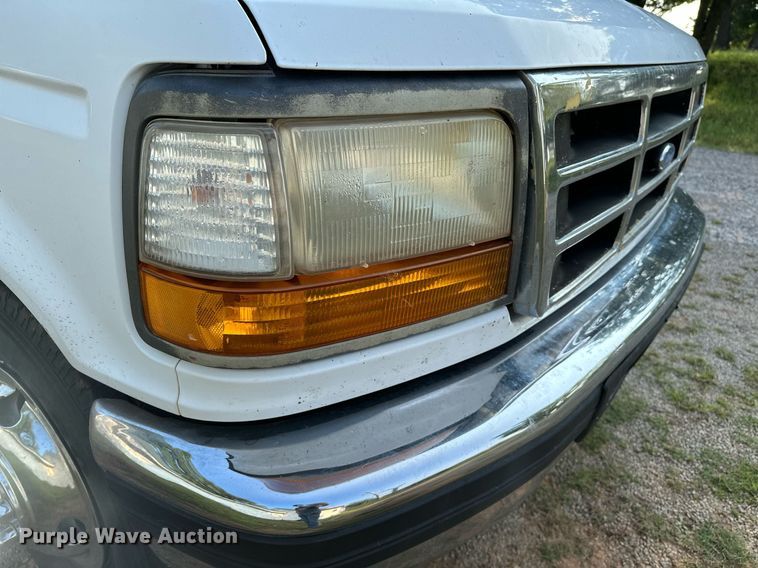 image for item DP3158 1997 Ford F350  flatbed pickup truck