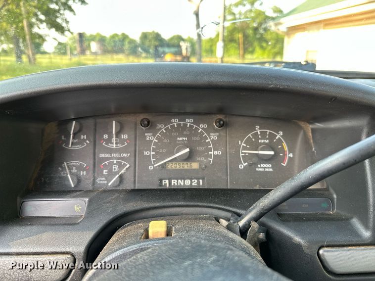 image for item DP3158 1997 Ford F350  flatbed pickup truck