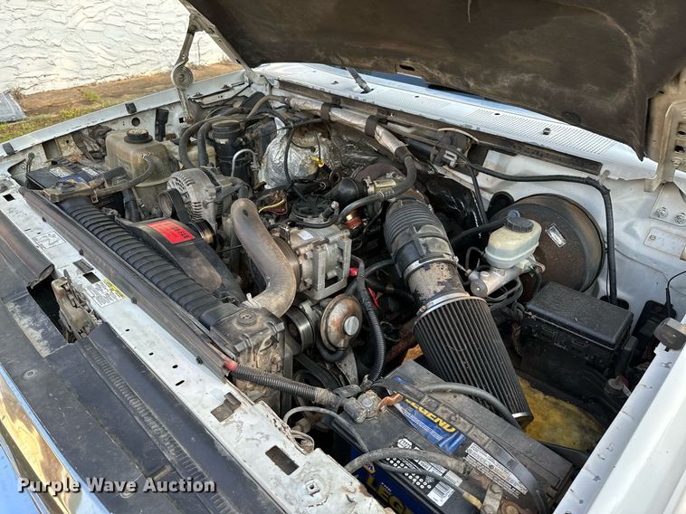 image for item DP3158 1997 Ford F350  flatbed pickup truck