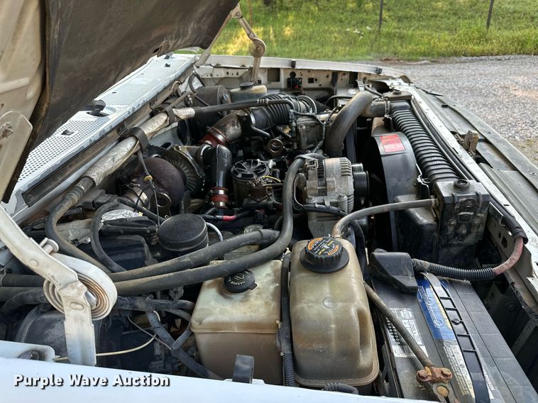 image for item DP3158 1997 Ford F350  flatbed pickup truck