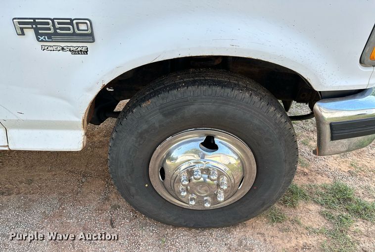 image for item DP3158 1997 Ford F350  flatbed pickup truck