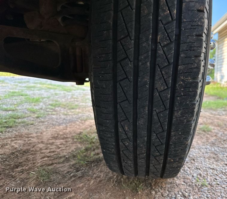 image for item DP3158 1997 Ford F350  flatbed pickup truck