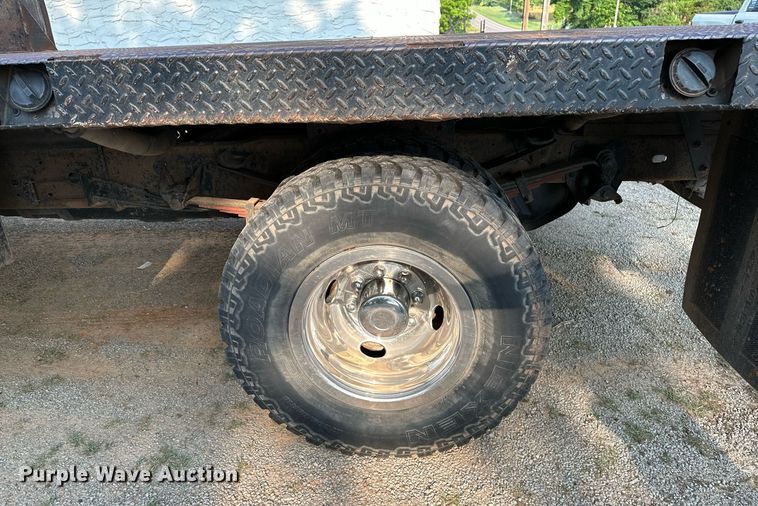 image for item DP3158 1997 Ford F350  flatbed pickup truck