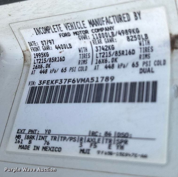 image for item DP3158 1997 Ford F350  flatbed pickup truck