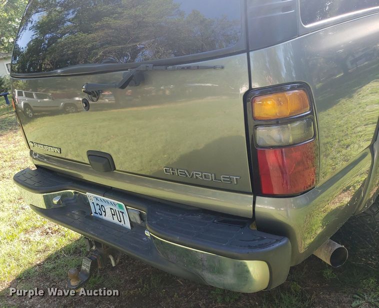 image for item DP7913 2001 Chevrolet Suburban  SUV