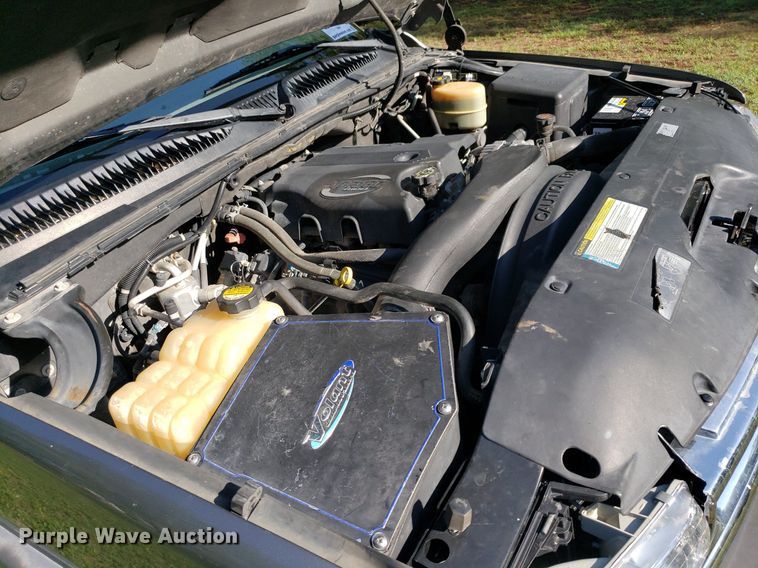 image for item DP7913 2001 Chevrolet Suburban  SUV