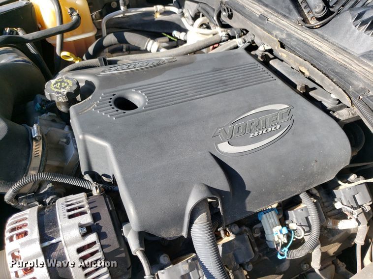 image for item DP7913 2001 Chevrolet Suburban  SUV