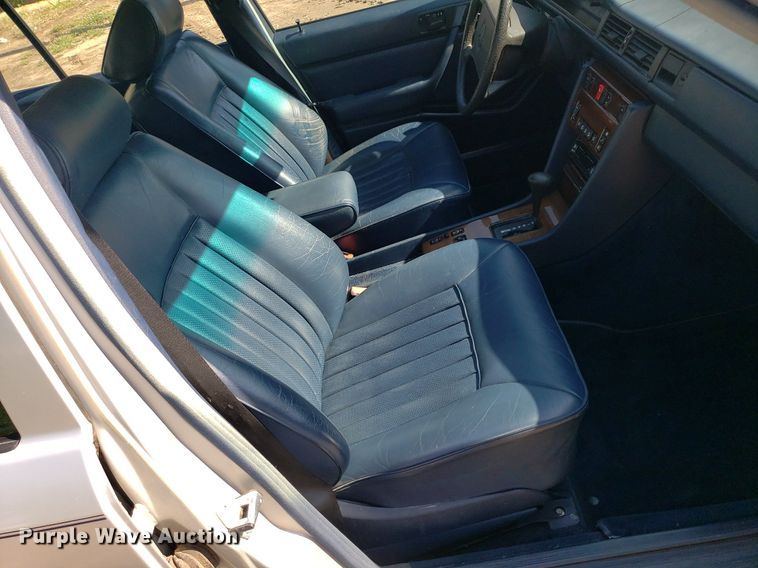 image for item DP7920 1986 Mercedes Benz 300E