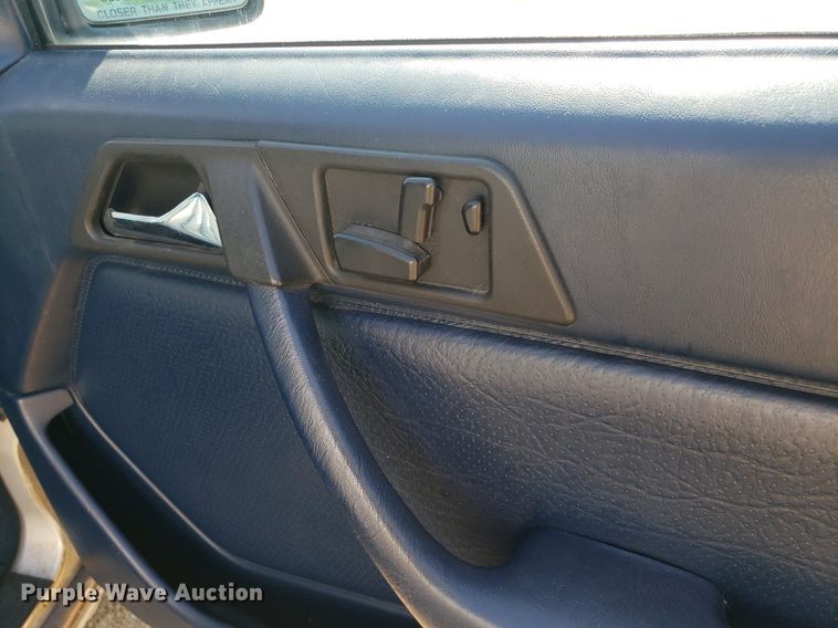 image for item DP7920 1986 Mercedes Benz 300E