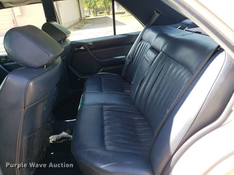 image for item DP7920 1986 Mercedes Benz 300E