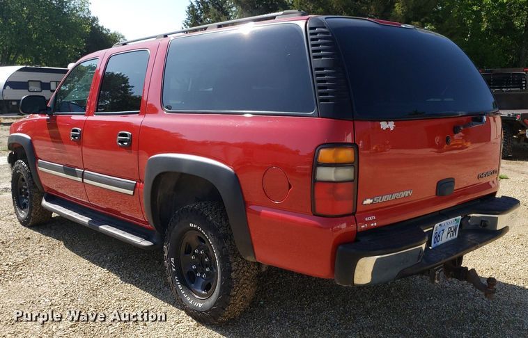 image for item DP7921 2004 Chevrolet Suburban  SUV