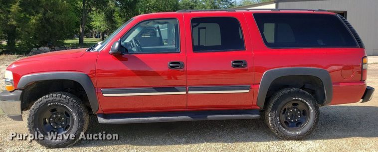 image for item DP7921 2004 Chevrolet Suburban  SUV