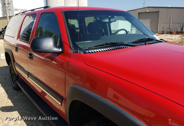 image for item DP7921 2004 Chevrolet Suburban  SUV