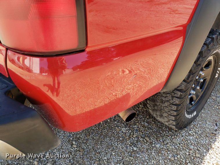 image for item DP7921 2004 Chevrolet Suburban  SUV