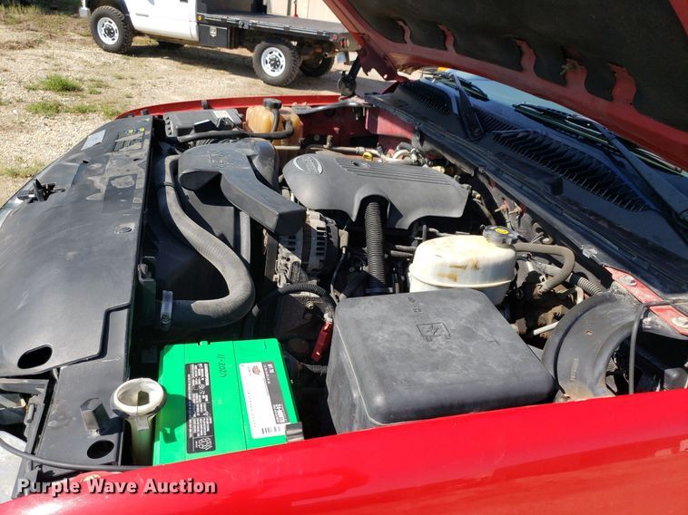 image for item DP7921 2004 Chevrolet Suburban  SUV