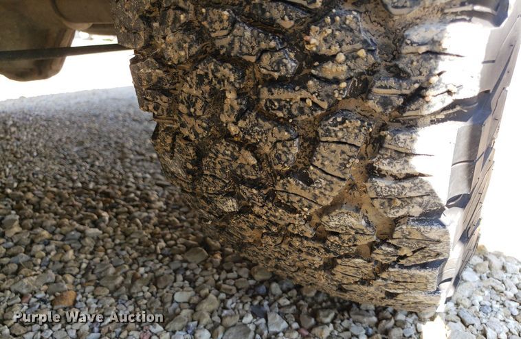 image for item DP7921 2004 Chevrolet Suburban  SUV