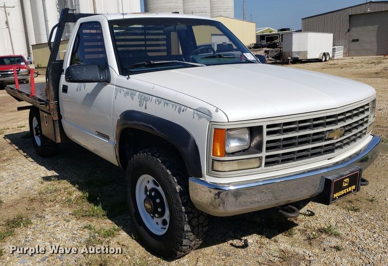 image for item DP7922 1992 Chevrolet K2500  flatbed pickup truck