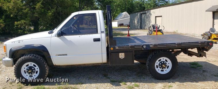 image for item DP7922 1992 Chevrolet K2500  flatbed pickup truck