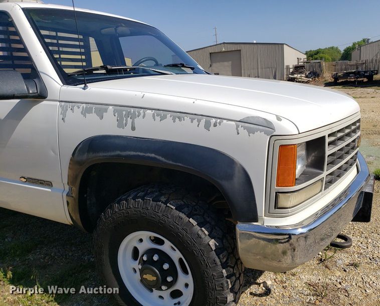 image for item DP7922 1992 Chevrolet K2500  flatbed pickup truck