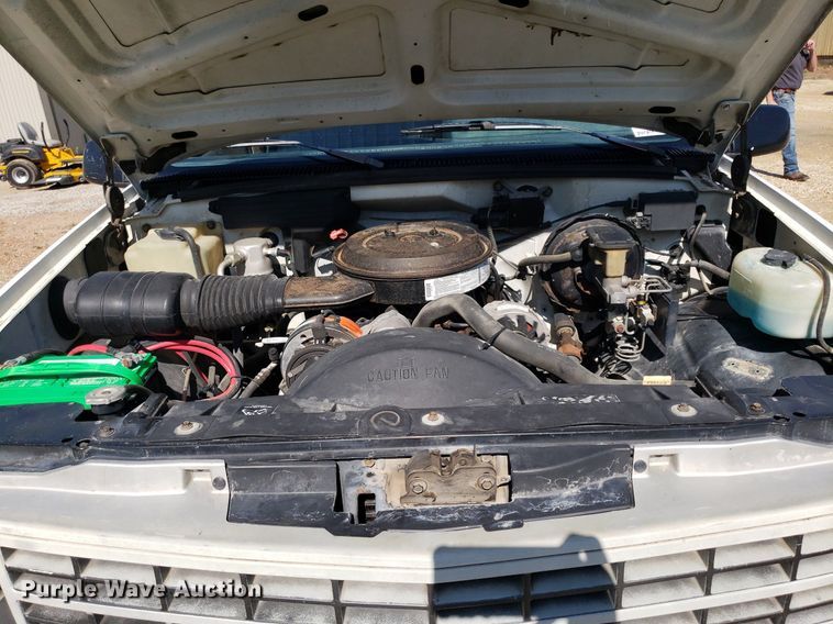 image for item DP7922 1992 Chevrolet K2500  flatbed pickup truck