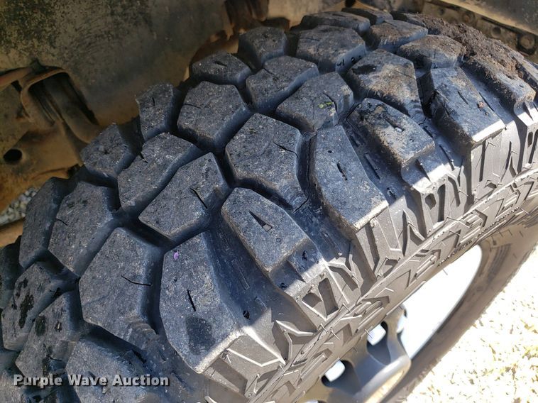 image for item DP7922 1992 Chevrolet K2500  flatbed pickup truck