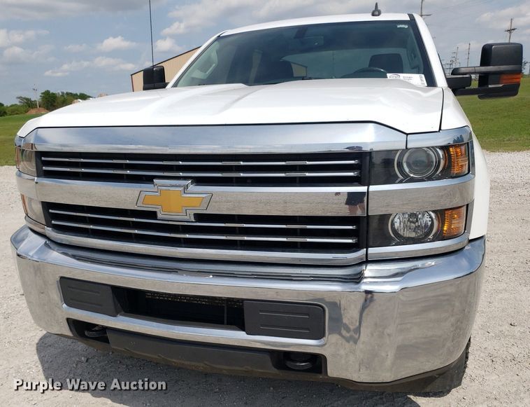 image for item DP7925 2016 Chevrolet Silverado 2500HD  Double Cab pickup truck