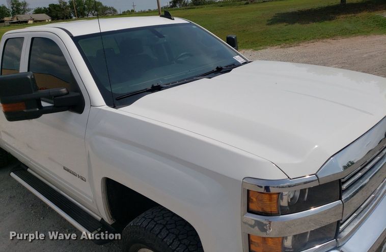 image for item DP7925 2016 Chevrolet Silverado 2500HD  Double Cab pickup truck