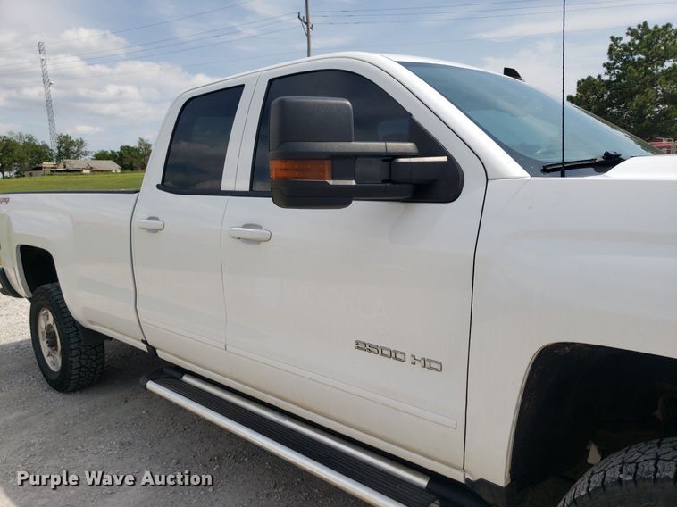image for item DP7925 2016 Chevrolet Silverado 2500HD  Double Cab pickup truck